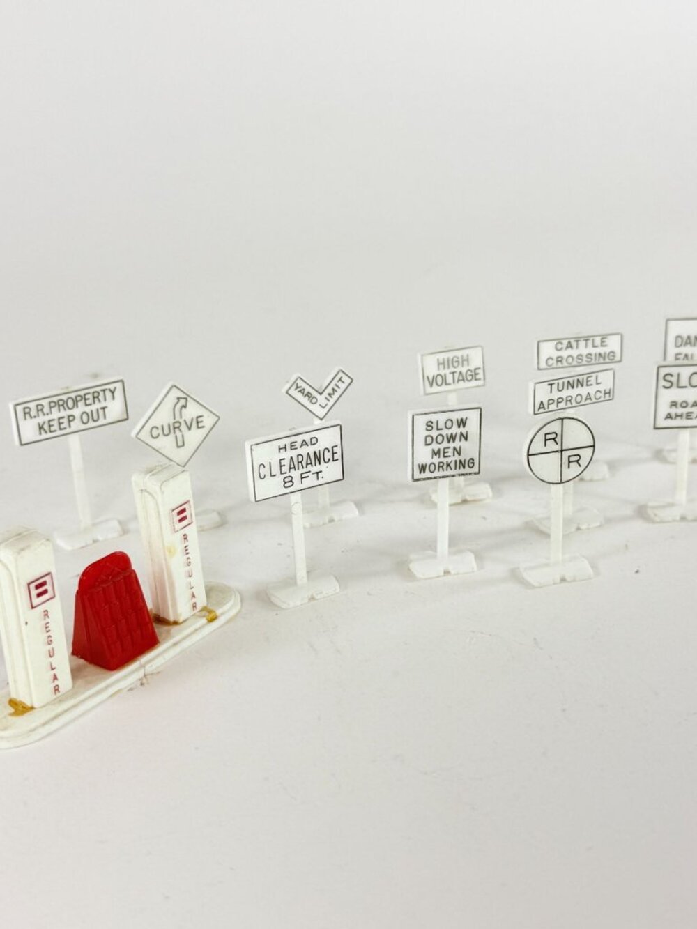 Vintage HO Scale 12 Railroad Signs & Gas Pump Set Miniature White Plastic